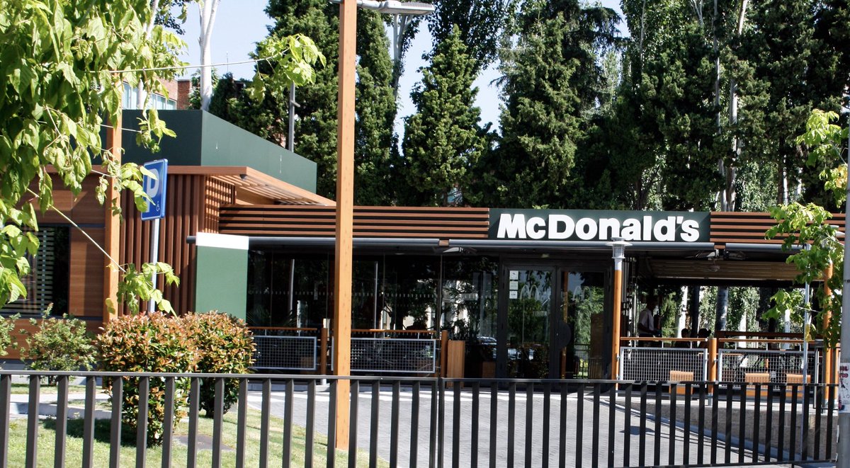 McDonald's Madrid Avenida de Logroño McDonald's Madrid Avenida de Logroño